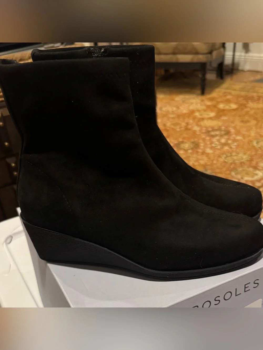 New in Box AEROSOLES Women’s Bonnie‎ Black Suede Wedge Ankle Boot Comfort Wide